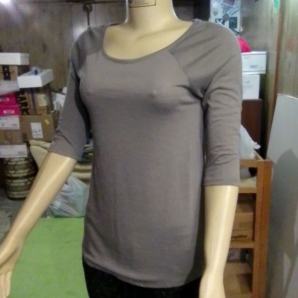 FINAL PRICE before donate! NWOT No Boundaries 3/4 Sleeve Hi/Lo Tunic Sz S junior - Picture 2 of 12